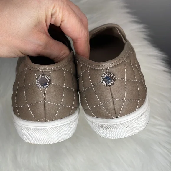 Steve Madden | Zaander Slip-On Sneaker - Gray - Picture 10 of 11